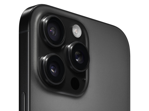 Smartphone Apple iPhone 16 Pro Max:
Procesador Apple Chip A18 Pro,
Almacenamiento de 256GB,
Pantalla Super Retina XDR de 6.9