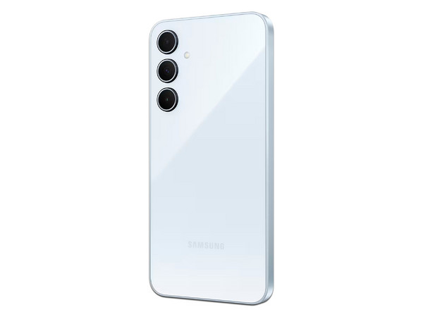 Smartphone Samsung Galaxy A35 5G:
Procesador Octa core (hasta 2.4 GHz),
Memoria RAM de 8GB, Almacenamiento 256GB,
Pantalla Super AMOLED de 6.6