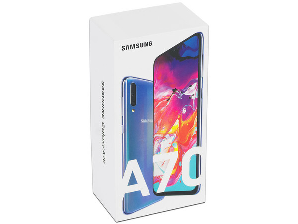 Smartphone Samsung Galaxy A70:
Procesador Octa Core (hasta 2.0GHz),
RAM de 6GB,
Almacenamiento de 128GB,
Pantalla Super AMOLED de 6.5