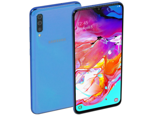 Smartphone Samsung Galaxy A70:
Procesador Octa Core (hasta 2.0GHz),
RAM de 6GB,
Almacenamiento de 128GB,
Pantalla Super AMOLED de 6.5