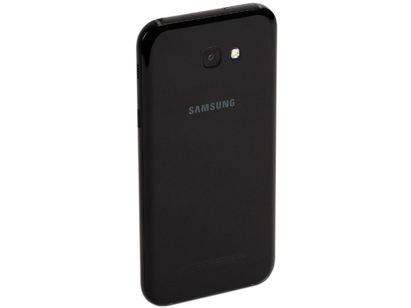 Smartphone Samsung Galaxy A7 (2017):
Procesador Octa Core (1.90 GHz),
Memoria RAM de 3GB, Almacenamiento de 32GB,
(expandible con MicroSD)
Cámaras: 16MP/16MP, Pantalla Super AMOLED de 5.7
