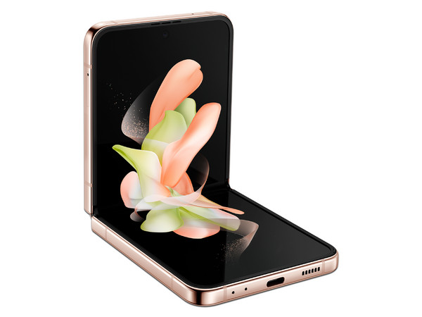 Smartphone Samsung Galaxy Z Flip4:
Procesador Qualcomm Snapdragon (hasta 3.2 GHz),
Memoria RAM de 8GB, Almacenamiento de 256GB,
Pantalla Super AMOLED de 6.7