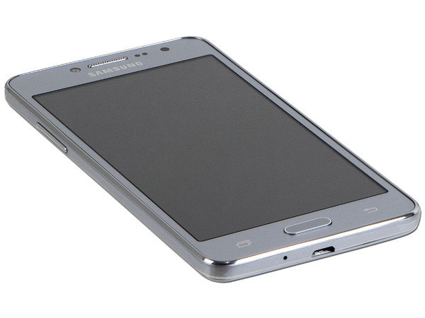 Smartphone Samsung Galaxy Grand Prime +:
Procesador Quad Core (1.4 GHz),
Memoria RAM de 1.5GB, Almacenamiento de 8GB (expandible con microSD),
Pantalla 5.0