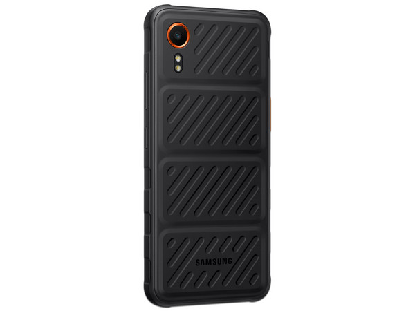 Smartphone Samsung Galaxy XCover7:
Procesador Dimensity 6100+ (hasta 2.2 GHz),
Memoria RAM de 6GB, Almacenamiento de 128GB,
Pantalla LED Multi Touch de 6.6