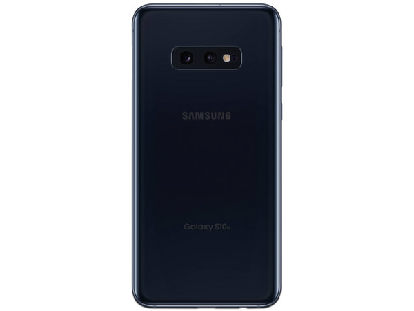 Smartphone Samsung Galaxy S10e:
Procesador Samsung Exynos 9820 Octa core,
Memoria RAM de 6GB, Almacenamiento de 128GB,
(expandible con microSD),
Pantalla de 5.8