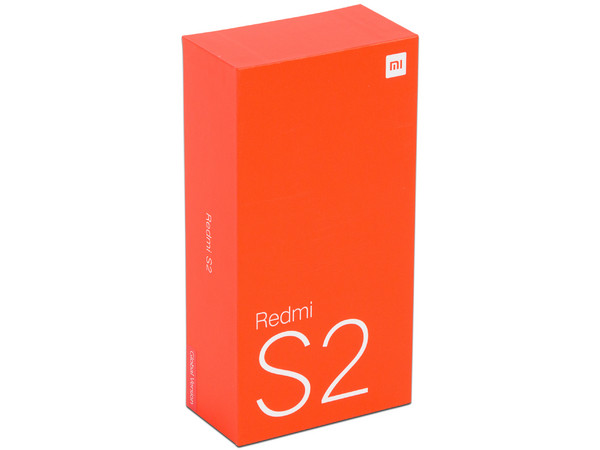 Smartphone Xiaomi Redmi S2,
Procesador Snapdragon 625 Octa-Core (2.0 GHz),
Memoria RAM de 3GB, Almacenamiento de 32GB
(expandible con microSD),
Pantalla de 5.99