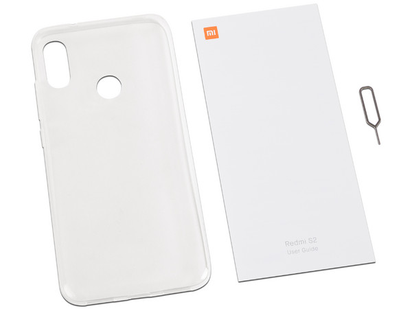 Smartphone Xiaomi Redmi S2,
Procesador Snapdragon 625 Octa-Core (2.0 GHz),
Memoria RAM de 3GB, Almacenamiento de 32GB
(expandible con microSD),
Pantalla de 5.99