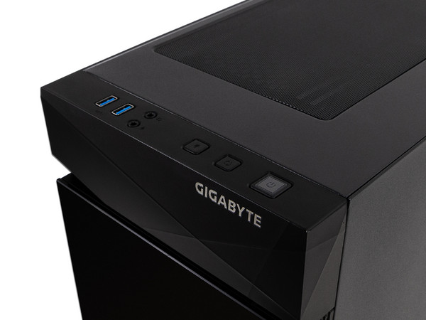 Gabinete Gigabyte C200 GLASS, ATX, Fuente de poder no incluida. Color Negro.