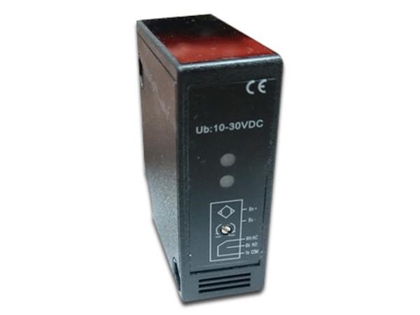 Fotocelda ZKTeco DRA3500 para control de acceso vehicular, cobertura de hasta 3.5m.