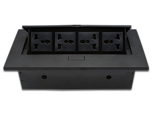 Caja para mesa de 4 puertos de corriente Brobotix, color negro.