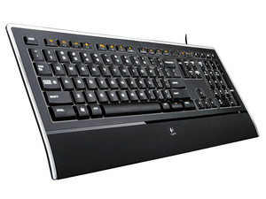 Teclado Logitech Illuminated Keyboard en Inglés Teclas retroiluminadas con perfilado láser, USB