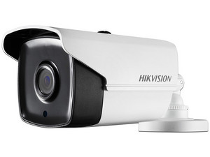 Cámara de vigilancia tipo Bullet Hikvision de alta definición 1080p (1920 x 1080), 2MP, IP67, IR hasta 40m.