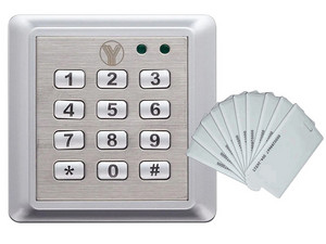 Teclado para control de acceso YLI YK668, hasta 2000 tarjetas, IP55. Incluye 20 tarjetas ZKTeco IDCARDKR2K.