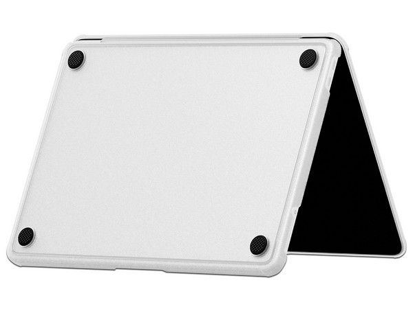Carcasa Protectora Brobotix 6008720, para Macbook Neo A18 de 13. Translúcido.