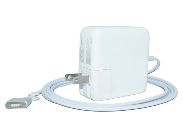 Adaptador de Corriente Genérico MagSafe 2 de 45W para MacBook. Color Blanco.