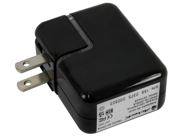Cargador de Pared Acteck Easy Power con 2 puertos USB.