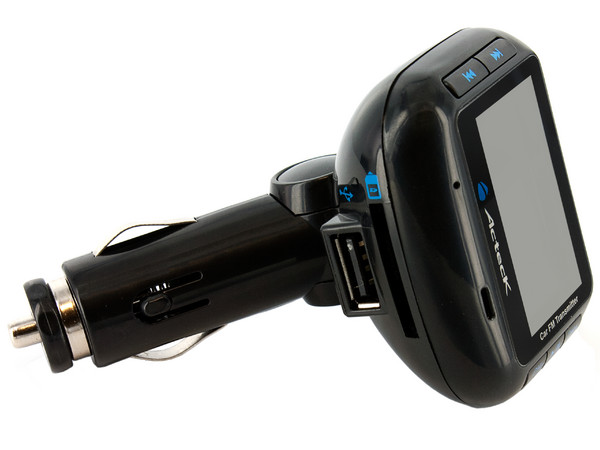Transmisor de FM para Automóvil Acteck Transbit T600, Compatible con tarjetas SD, USB y 2.5mm incluye control remoto.