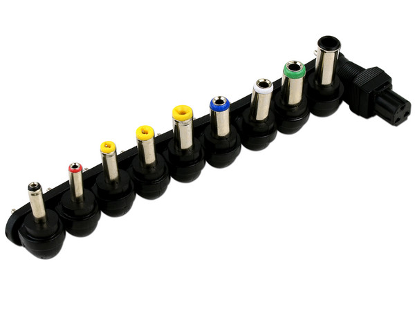 Adaptador de Corriente Universal 70W con puntas intercambiables