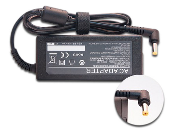 Adaptador de corriente OvalTech para laptop Acer.