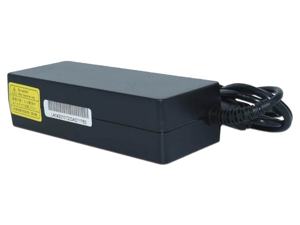 Adaptador de corriente OvalTech para laptop Sony Vaio.