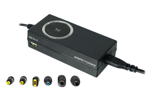 Cargador para laptop Universal Perfect Choice con regulador automático de voltaje, 8 puntas intercambiables y puerto USB de carga.