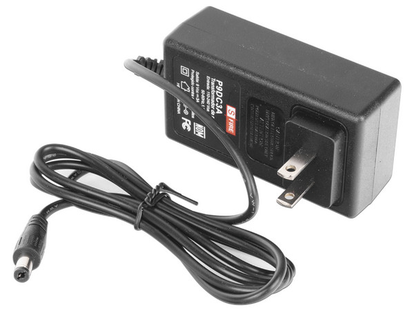 Fuente de Poder Regulada SFIRE P9DC3A de 9Vcd 3A, Para Usos Múltiples. Color Negro.