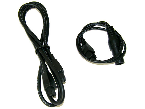 Adaptador Universal (70W) para Laptop. Para conectar en Auto