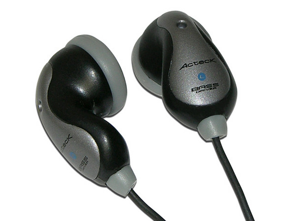 Audífonos Acteck Mega Bass para dispositivo móvil, cable de 1.5m, Color Negro