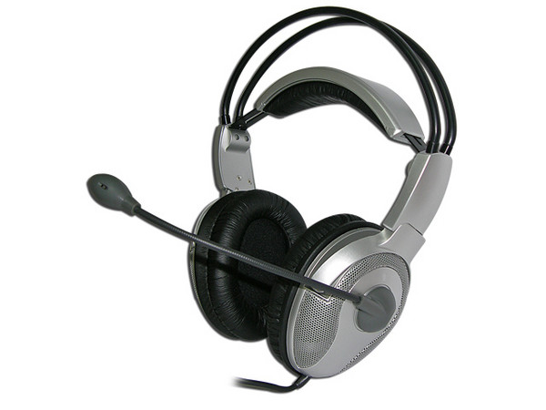Audífonos Perfect Choice tipo Diadema de 5.1 Canales con Micrófono y Control de Volumen.