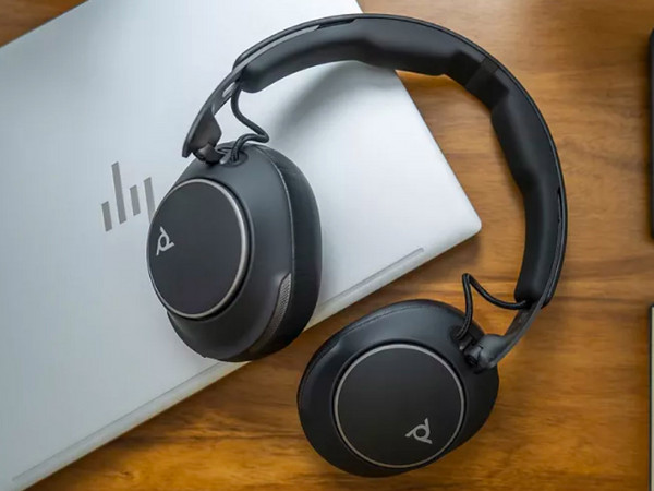 Audífonos Inalámbricos con Micrófono Poly Voyager Surround 80 UC, Respuesta de Frecuencia de 20Hz-20000Hz, Bluetooth 5.3, USB-C. Color Negro.