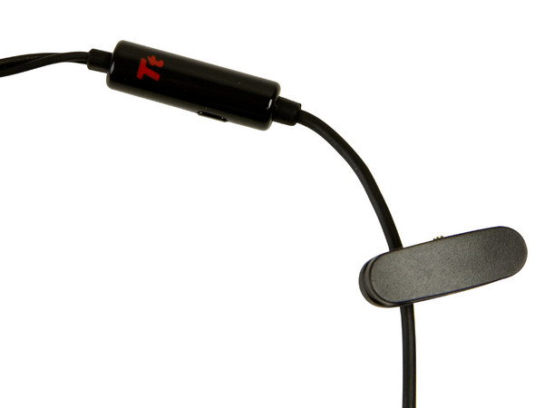 Audifonos Tt eSports Isurus con micrófono en el cable. Color Rojo