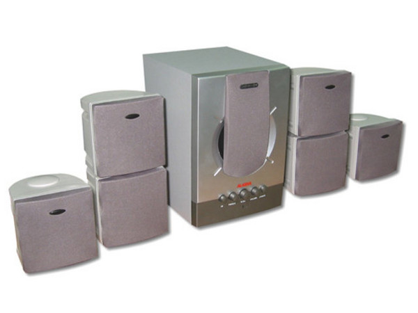 Bocinas Stereo SubWoofer ALASKA 50 Watts RMS, satelites 4 x 5 Watts, Subwoofer 30 Watts, incluye adaptador y cables de audio