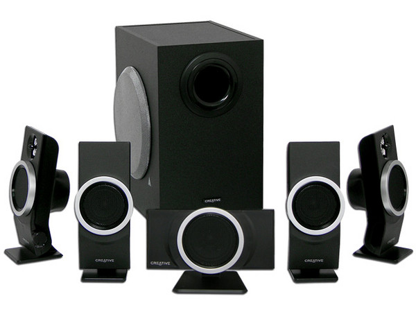 Bocinas Creative Inspire T6100 5.1, RMS total de 76 Watts.