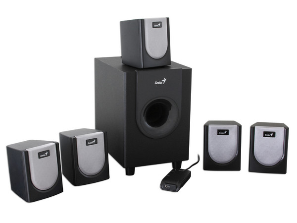 Bocinas Genius sonido Surround 5.1, RMS total de 55 Watts.