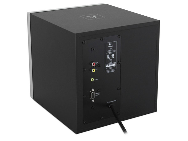 Bocinas Logitech Z-4, 2.1, Potencia RMS total 40 Watts