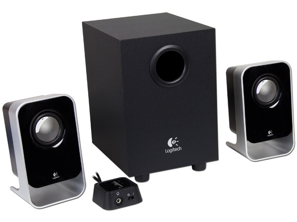 Bocinas Logitech LS21 estéreo 2.1.