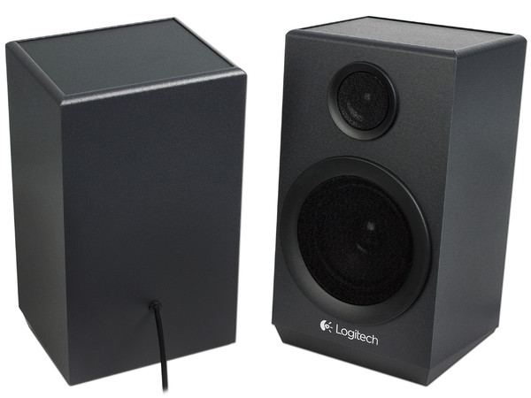 Bocinas Logitech Z333 estéreo 2.1, 40 Watts (RMS).