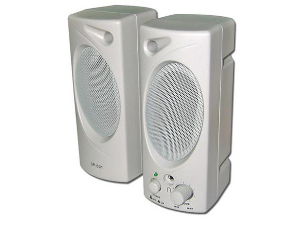Bocinas Designer Multimedia SP-691 de 180 Watts PMPO.