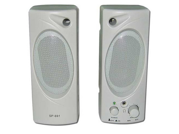 Bocinas Designer Multimedia SP-691 de 180 Watts PMPO.