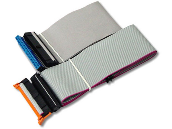 Paquete de Cable IDE y Cable de Floppy.