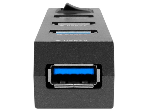 Docking Station Brobotix 4 en 1, USB-C (M), 4 Puertos USB Tipo A (H). Color Negro.