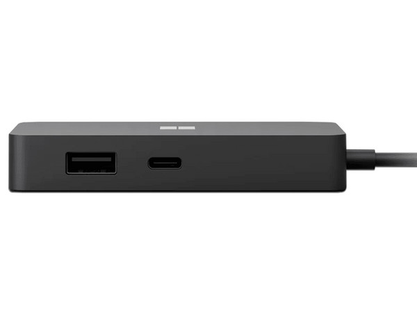 Microsoft Hub con 5 puertos de USB-C (Macho) a HDMI, VGA, RJ-45, USB-A 3.0 y USB-C (Hembras).