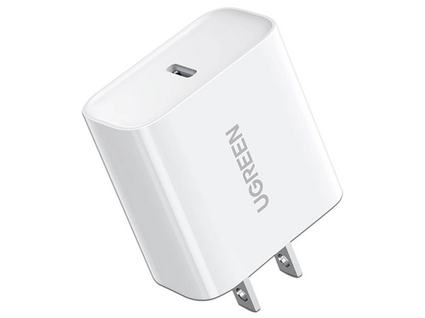 Cargador USB-C UGREEN 60449B de 20W, Carga Rápida QC4.0+, PD3.0, PPS, Chip PWM, Protección Múltiple, Tamaño Compacto, Color Blanco.