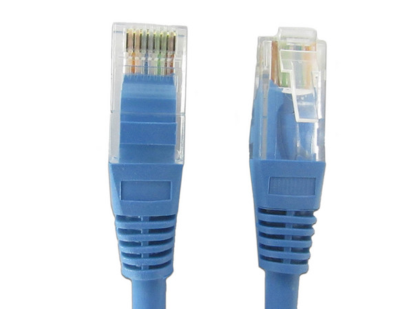 Cable de Red Saxxon Cat6 UTP, 1.0m. Color Azul.