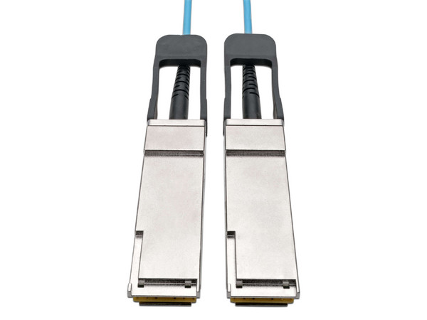 Cable óptico activo Tripp Lite N28F-20M-AQ de 20m, QSFP+ (M), hasta 40 Gbps.