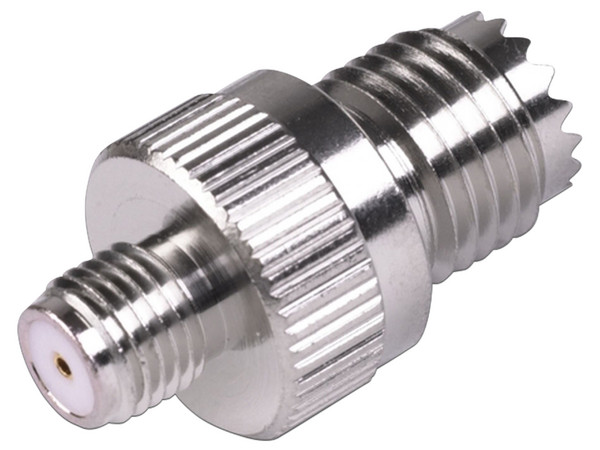 Adaptador en Línea RF Industries de Mini-UHF (H) a SMA (H). Color Plata.