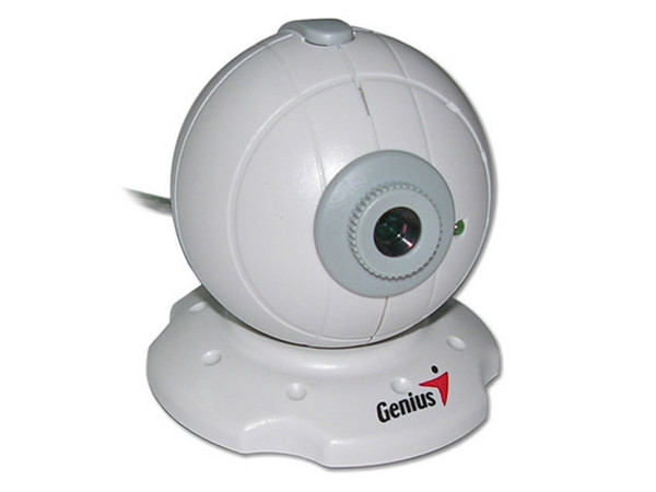 Cámara Web Express Genius, base ajustable rota 360º, USB