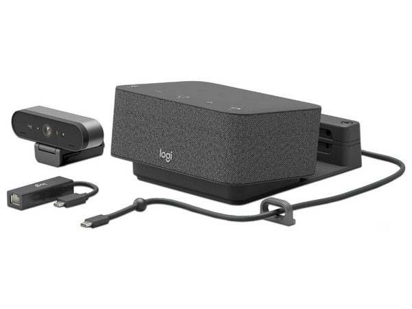 Logitech Focus Room Kit UC (Modelo 991-000451): Estación de acoplamiento todo-en-uno con soporte articulado, cámara web HD, micrófono y altavoces integrados, ideal para mejorar la calidad de las videoconferencias en espacios de trabajo.