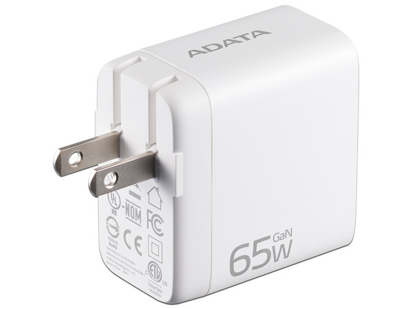 Cargador de pared ADATA Charger U CHARGERU-0653-QCPDWH de 65W con 2 puertos USB tipo C PD 3.0 y 1 puerto USB tipo A QC 3.0. Color Blanco.