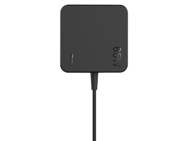 Cargador de Pared MTK 0054862 de 65W, Incluye cable USB Tipo C. Color Negro.
